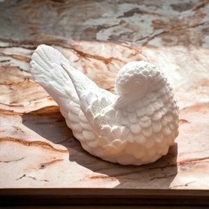 Vintage Italian Off White Alabaster Turtle Dove Figurine 3.5x 5" Santini Europe